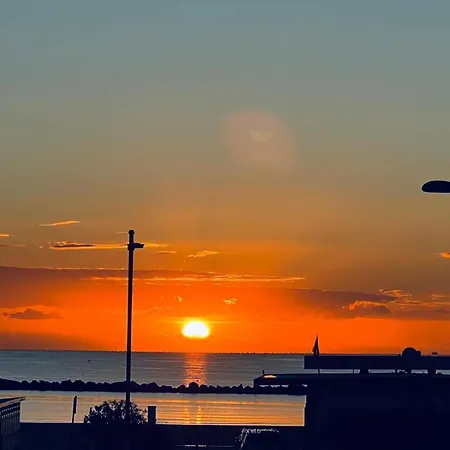 Searoom לידו דלה נציוני